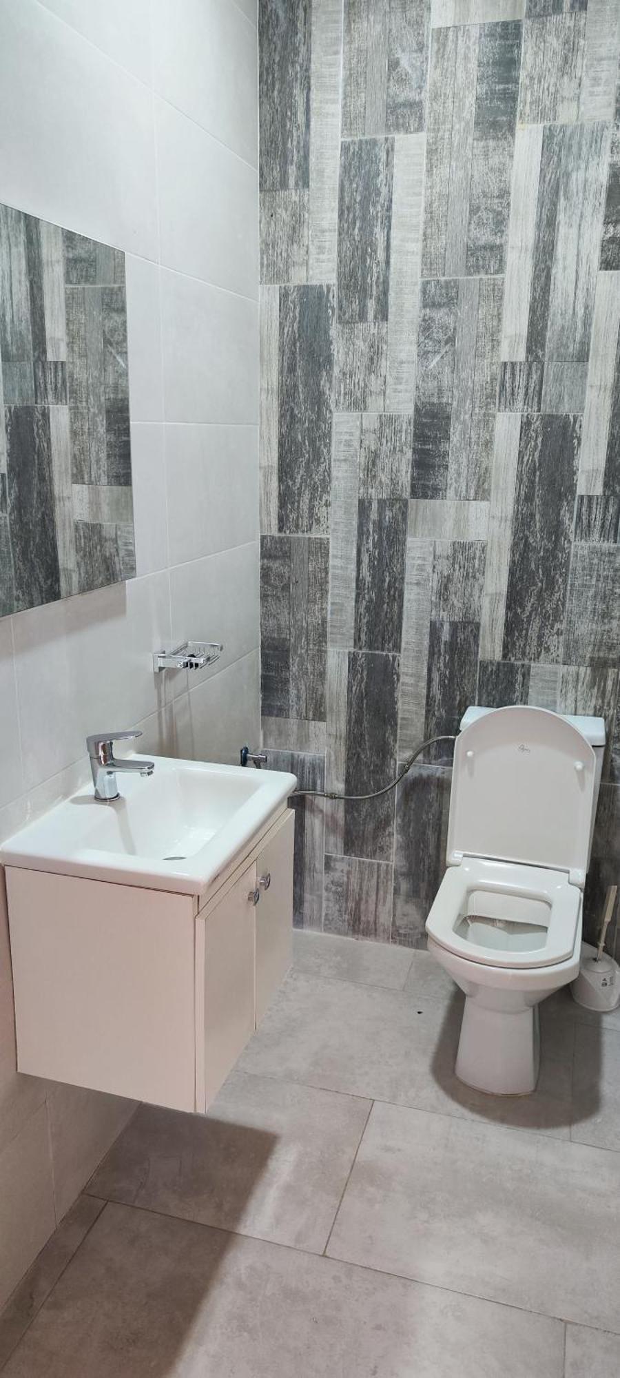 Farah Family Only Apartment